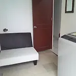 Okar Hostel - Bogota Airport