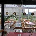 Hotel Embajada