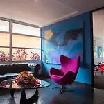 Hotel 104 Art Suites