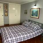 Charlie\'S House