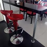Alojamiento Cómo en CASA cerca al Aeropuerto!!