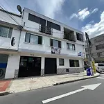 Aparta-Estudio Ciudad Jardin Norte 202