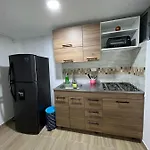 Aparta-Estudio Ciudad Jardin Norte 202