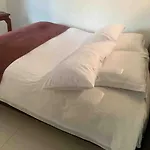 Acogedor Estudio Privado En Zona Tranquila