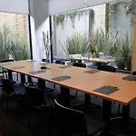 Hotel bh Parque 93
