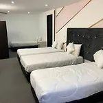 Hotel Star Plus