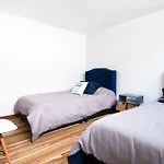 Urbana Hostel