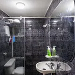 Dorado Airport - Room