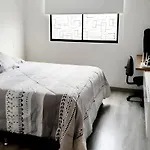 Cozy Entire 2Nd-Floor Apartment With Parking