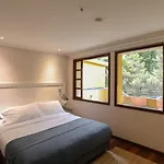 Stylish Retreat In Zona G Comfort Awaits 204