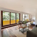 Urban Charm Your Zona G Escape Awaits 501