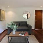 Urban Charm Your Zona G Escape Awaits 501