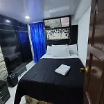 Hotel Punto 100