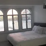 Hotel Parkway Inn