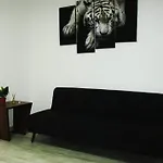 Apartaestudio amoblado 102A