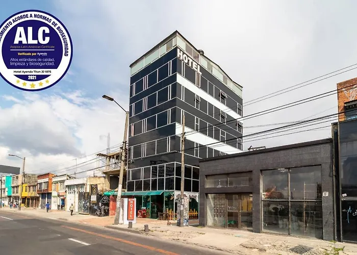 Hotel Ayenda Titán JJ 1075