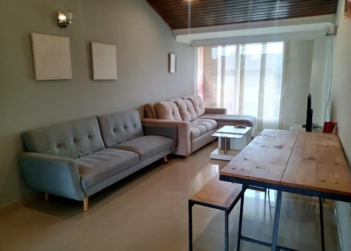 Homy Apartamentos #8 - Apt Grande G12 Agora Corferias Embassy Un
