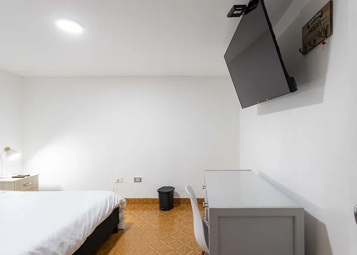 Dorado Airport - Room