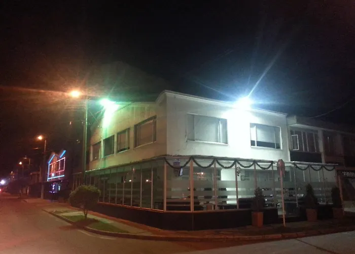 Hotel Feria Nova