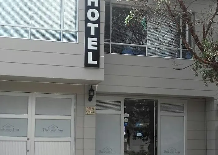 Hotel Parkway Inn
