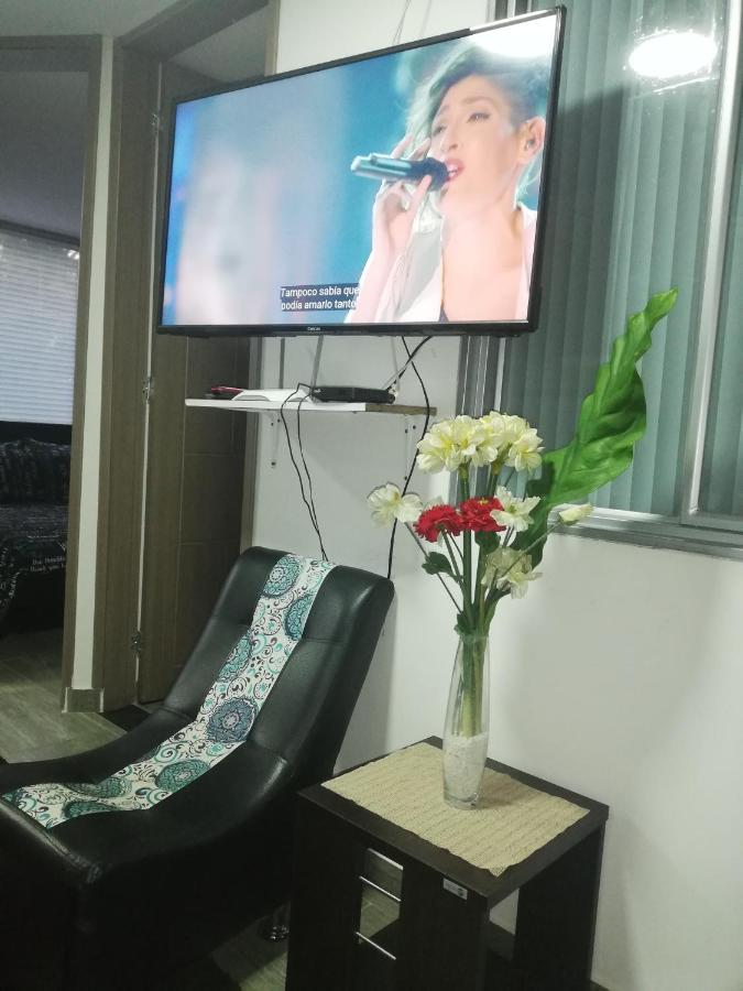 Portal El Dorado, A Solo 5 Min Del Aeropuerto, Vias, Cll 26 Apartamento