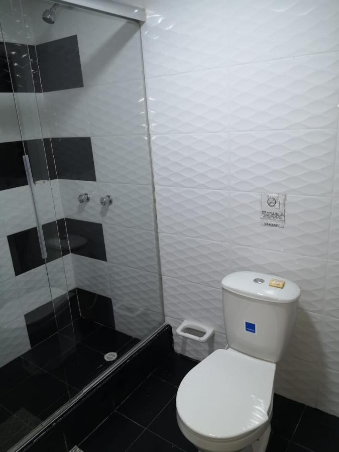 Hotel Santiago Plaza 2*
