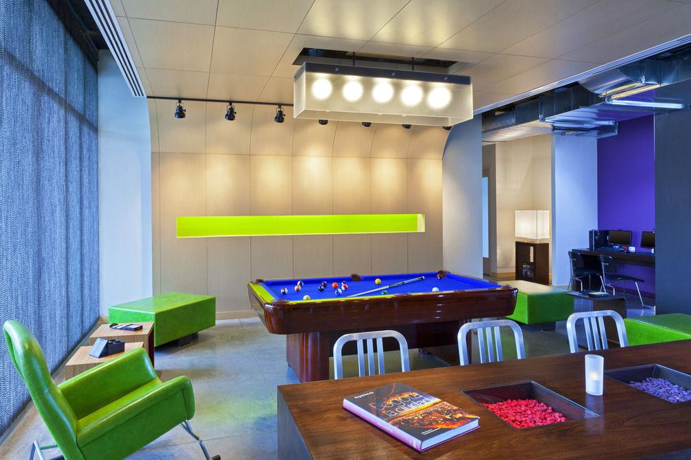 Hotel Aloft Airport 4*