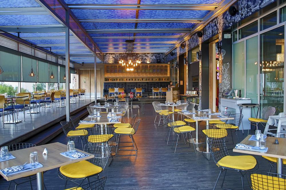 Hotel Aloft Airport 4*