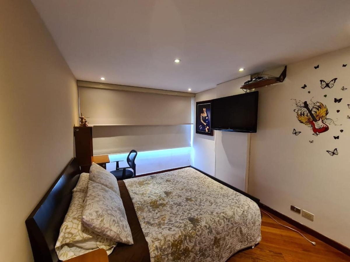 Tu Hogar Cerca A La Zona T Habitación en casa particular *