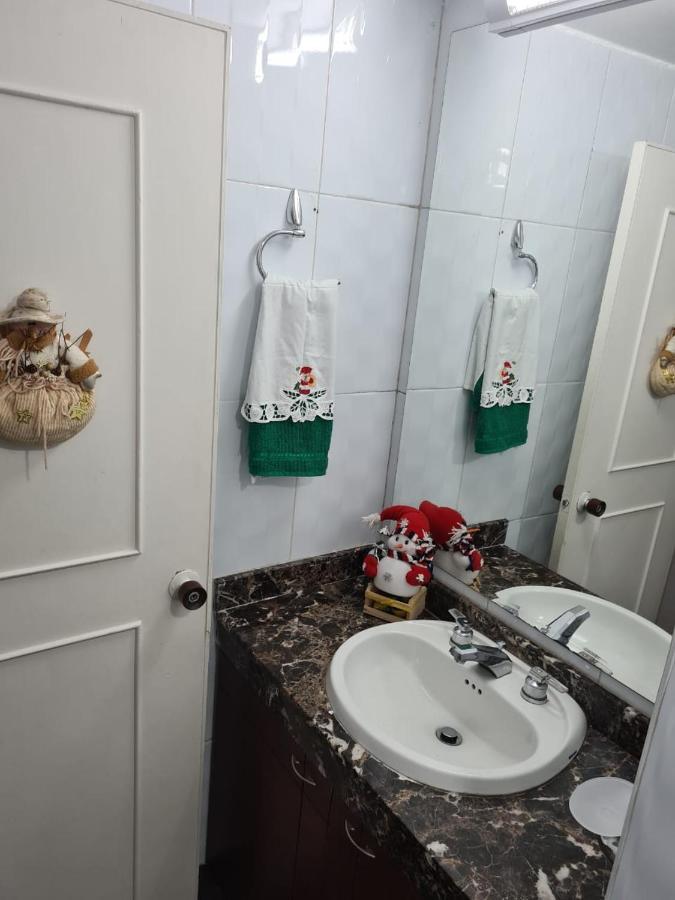 Habitación en casa particular Tu Hogar Cerca A La Zona T *