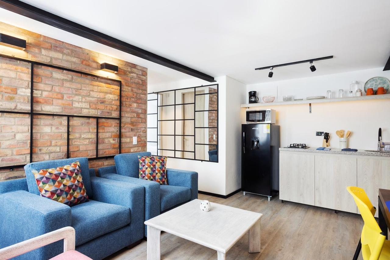 New Cozy 2 Bed 2 Bath In Central Location! Apartamento Bogotá