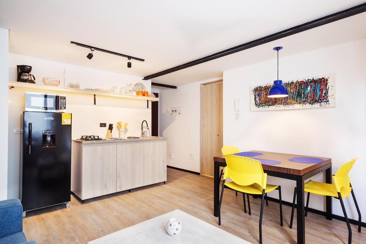 New Cozy 2 Bed 2 Bath In Central Location! * Bogotá