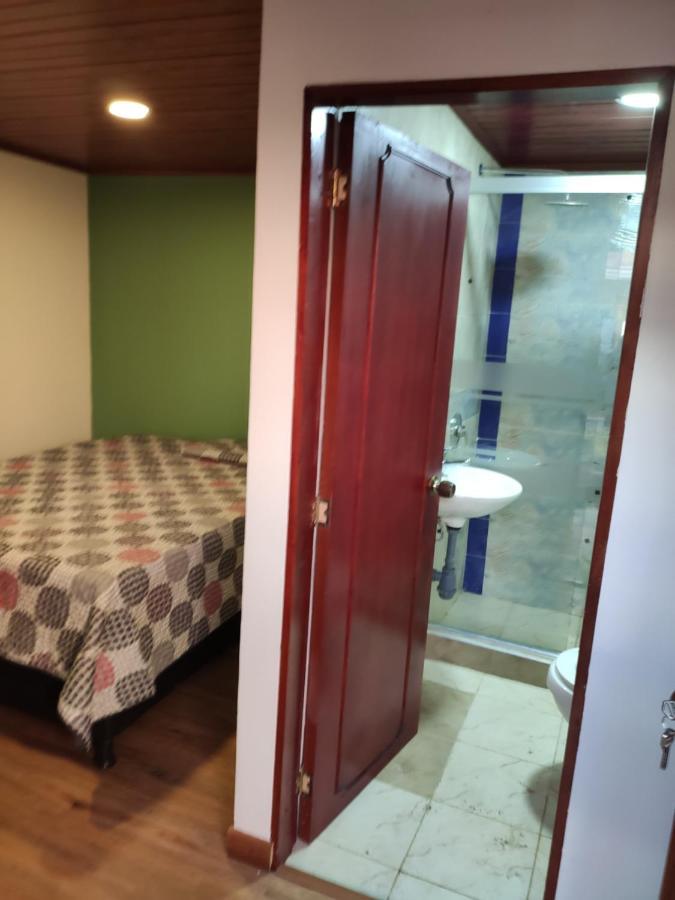 La Parada Del Tren Hostal *