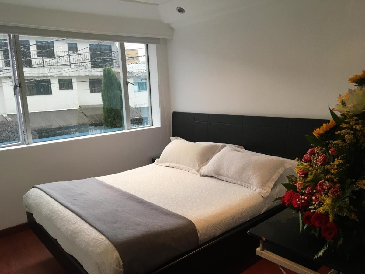 Ejecutivo Embajada Hotel Bogotá