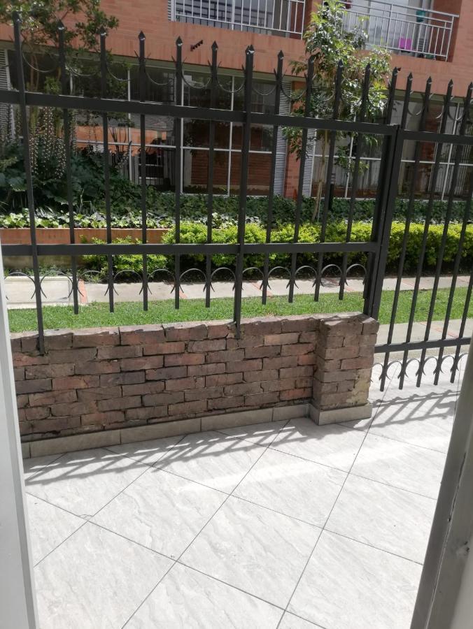Apartaestudio #2 Cerca A Movistar Arena Y Estadio El Campin Apartamento