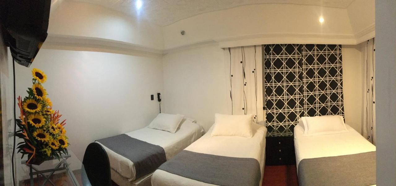 Ejecutivo Embajada Bogotá