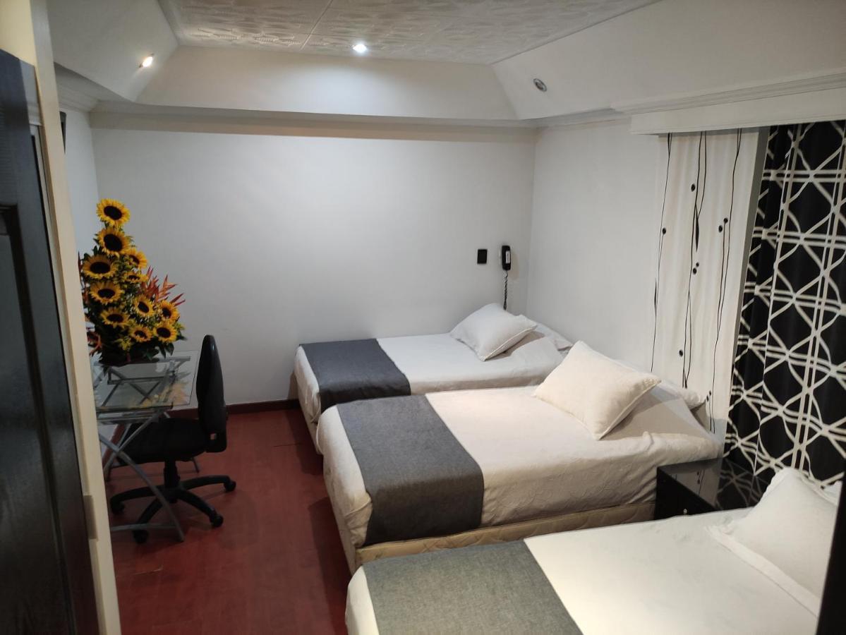 Ejecutivo Embajada Hotel 3*