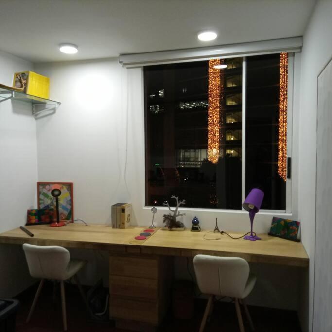 Acogedor En Zona Corporativa Ciudad Salitre