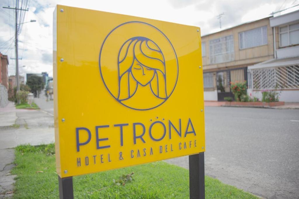 Hotel Petrona Y Casa Del Café