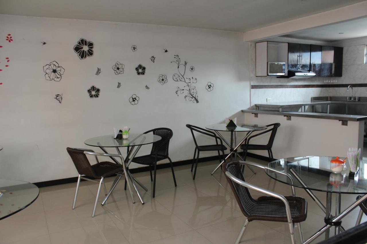 Hotel Dorado Plaza 3*