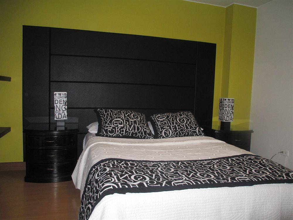 Lloyds Apartasuites Parque 93 Aparthotel 4*