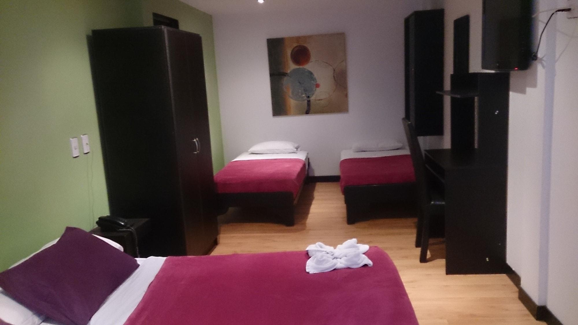 Hotel Expohotel 3*