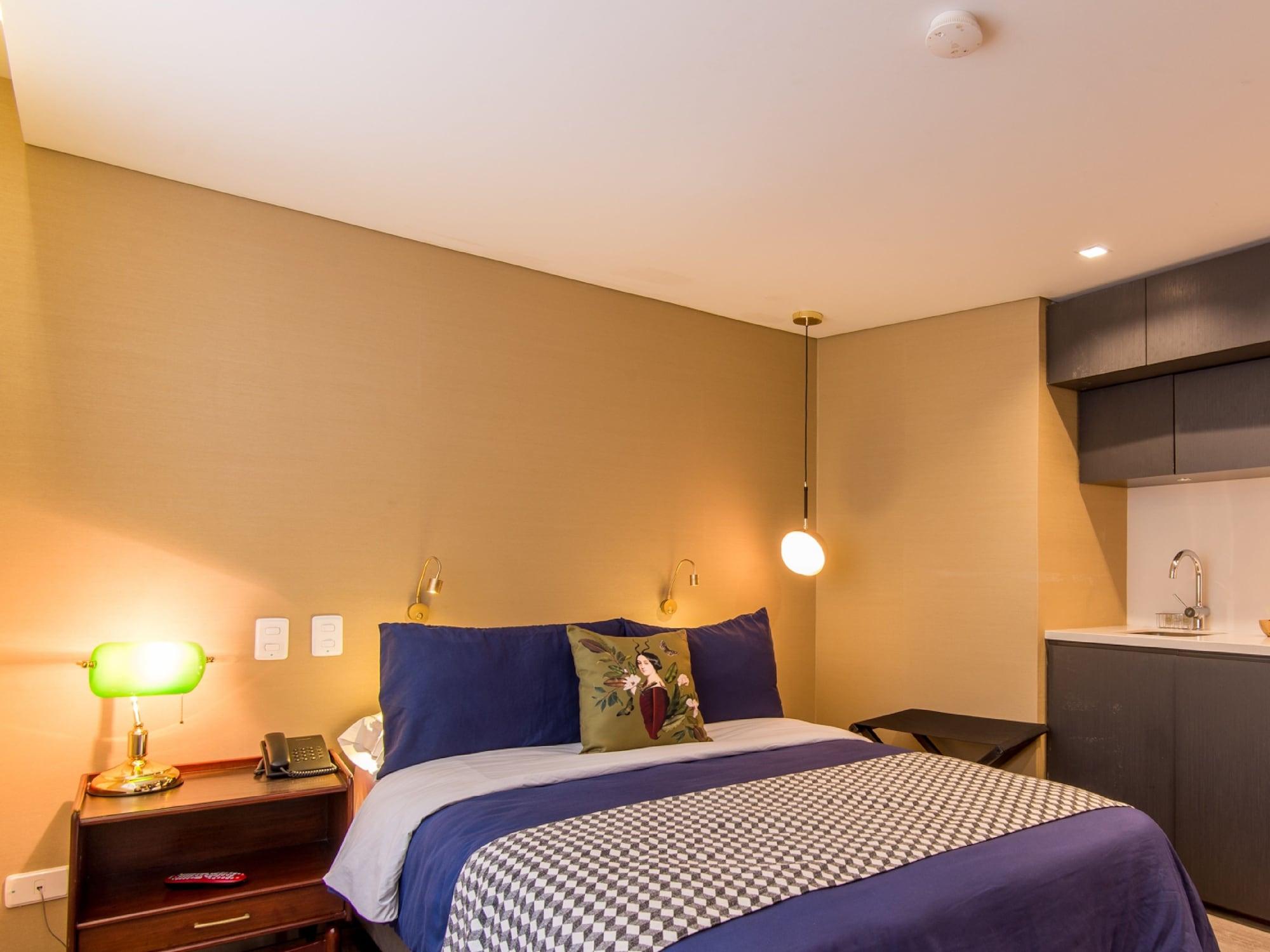 Regina 4*