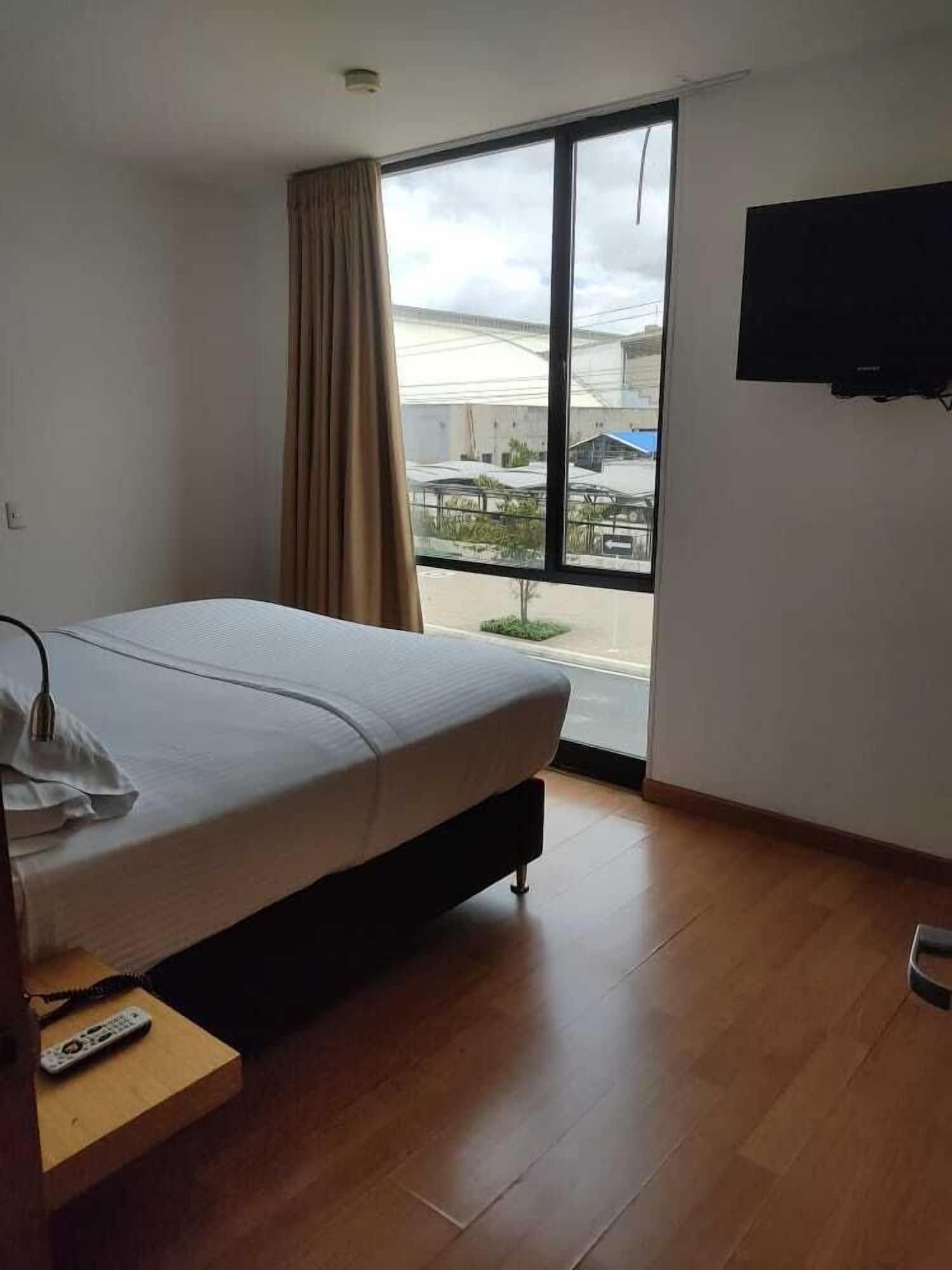 Hotel Dorado Ferial