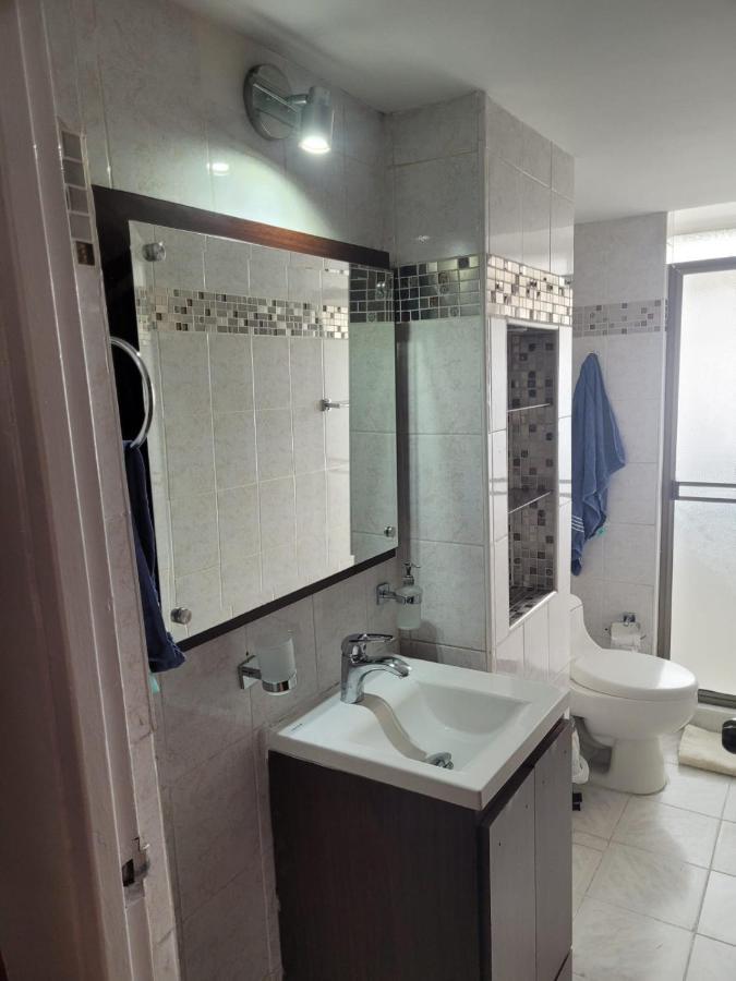 Apartamento Homy #8 - Apt Grande G12 Agora Corferias Embassy Un