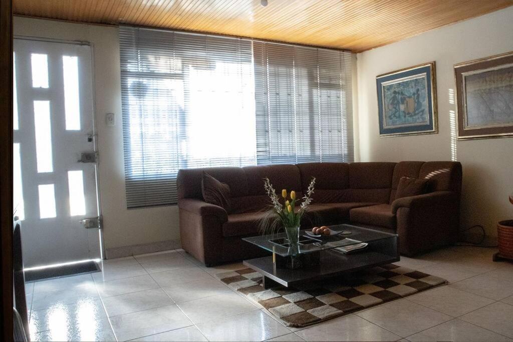 Habitación Privada. Cozy En Bogota. Amplia Apartamento