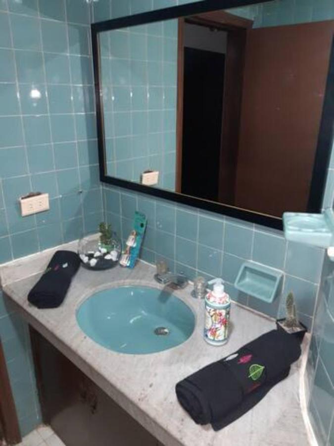 Habitación en casa particular Habitacion Con Baño Compatido En Casa De Familia En Corferias, Quinta Paredes, Embajada Americana