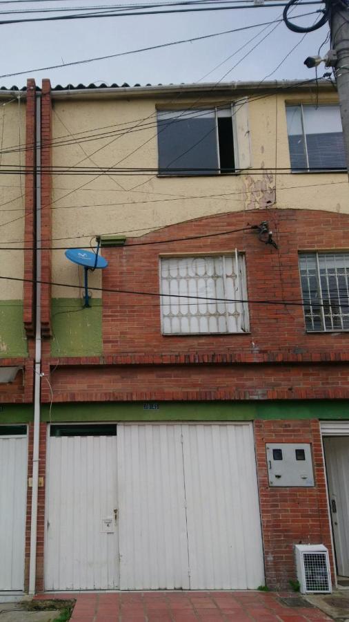 ApartaEstudios Bogotá *