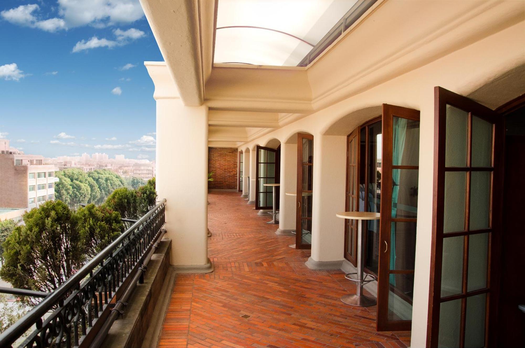 Hotel Dann Carlton 5*