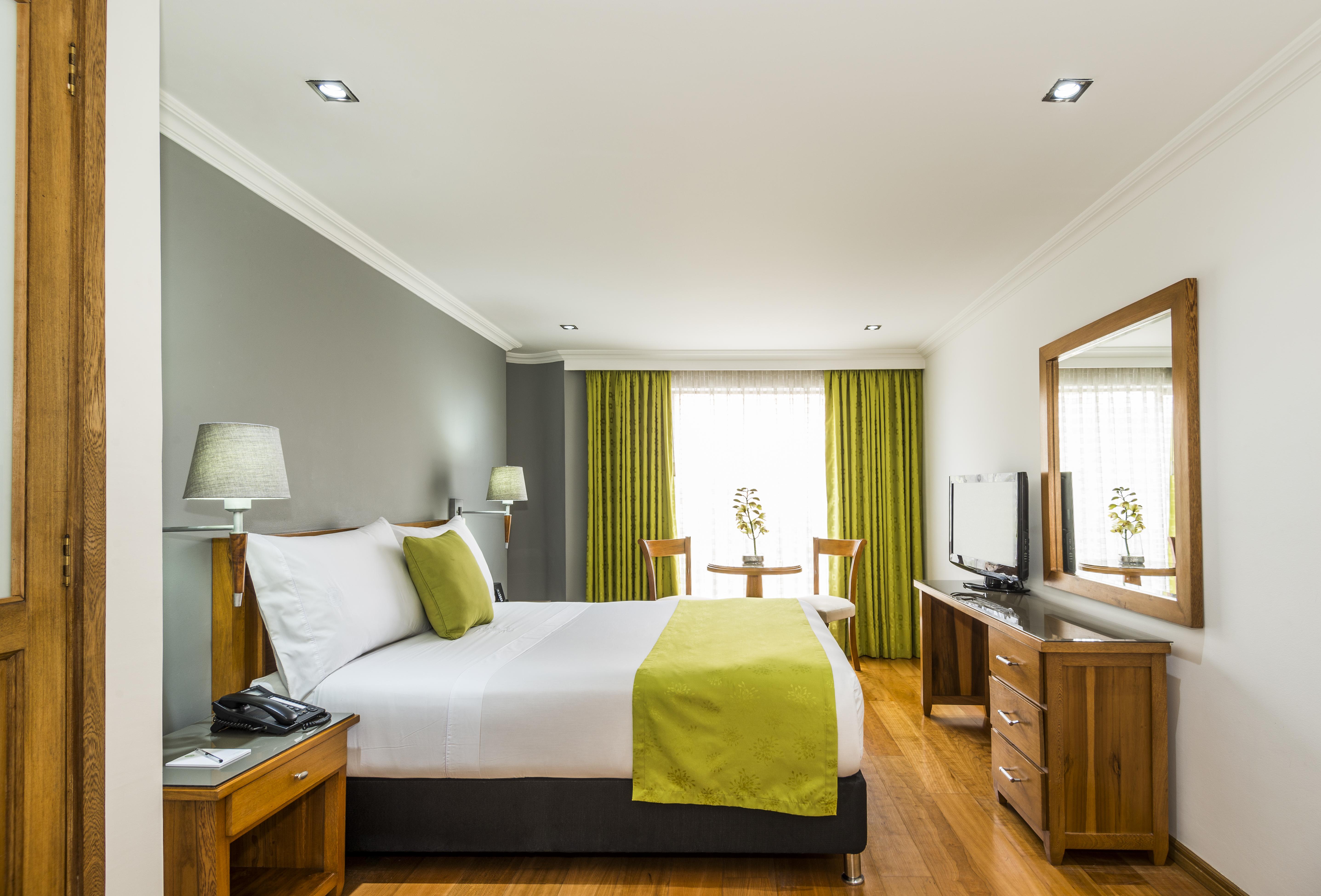 Egina Hotel 4*